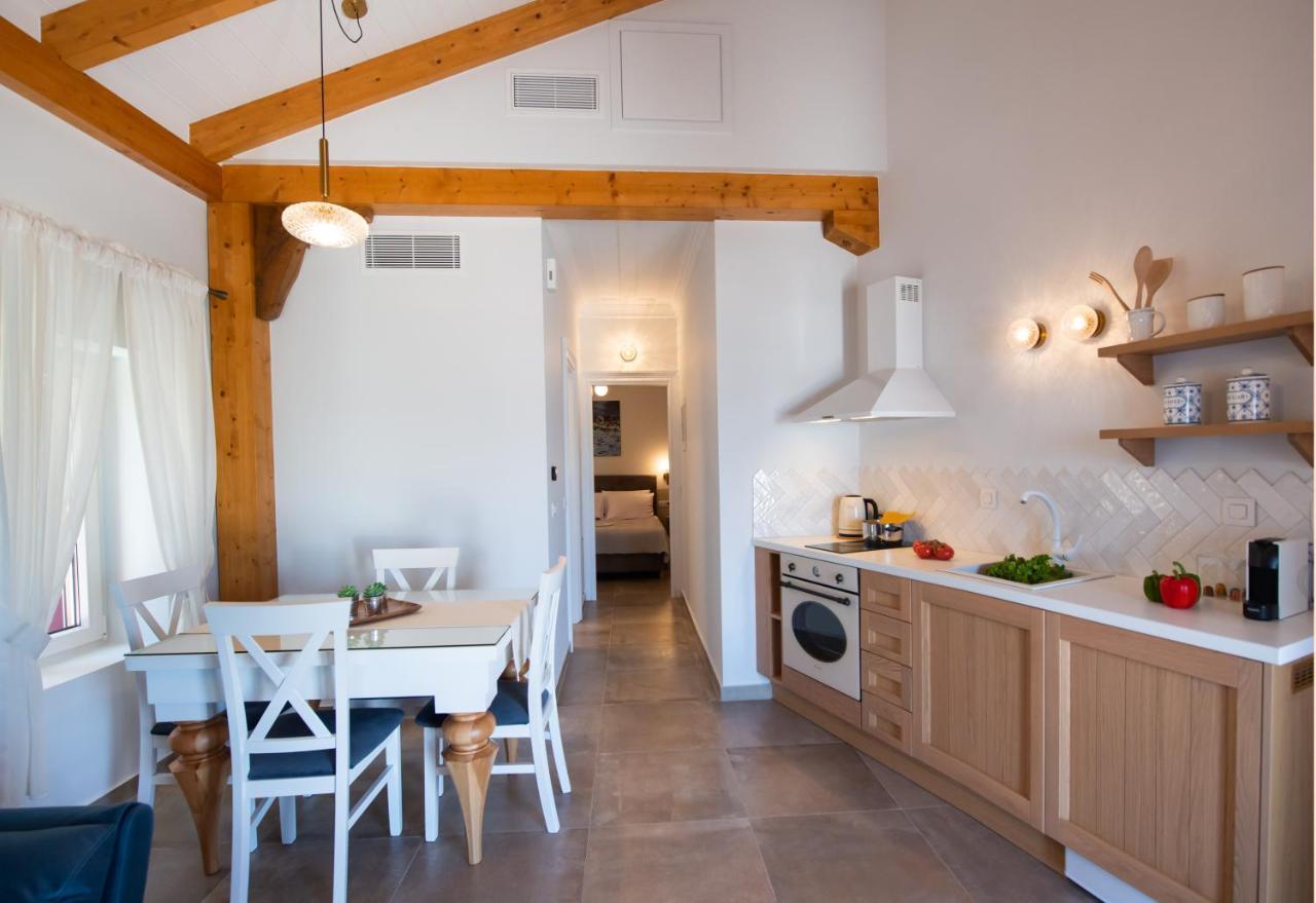 Avali Design Suites Lefkada City Екстер'єр фото